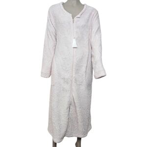 Elegant White Women's Plush Robe